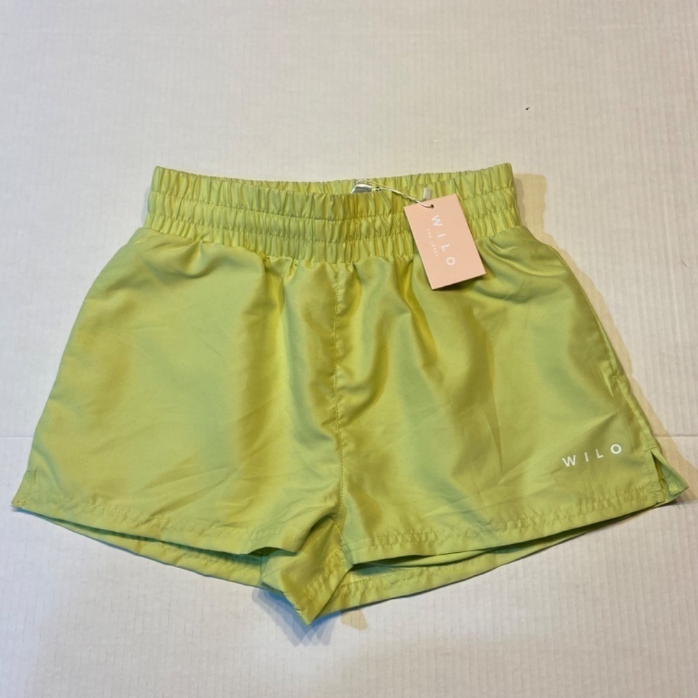 WILO The Label‎ Womens 2 in 1 Running Short Lime Athletic Workout Running Sports